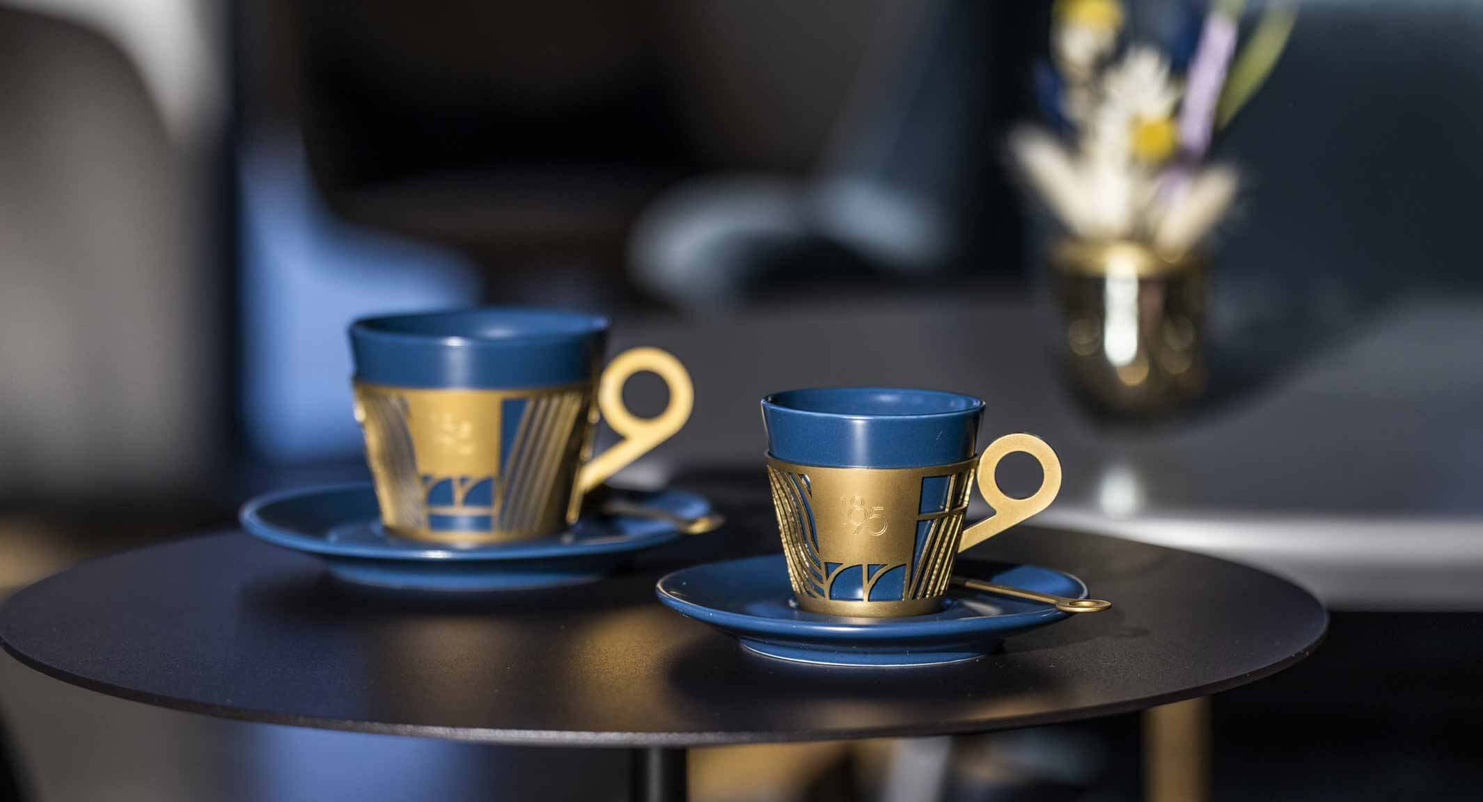 Coffee cups 1895 Lavazza